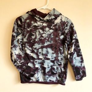 Camo Hoodie Under Armour Youth Med. Burgundy and light grey. Fleece lined.